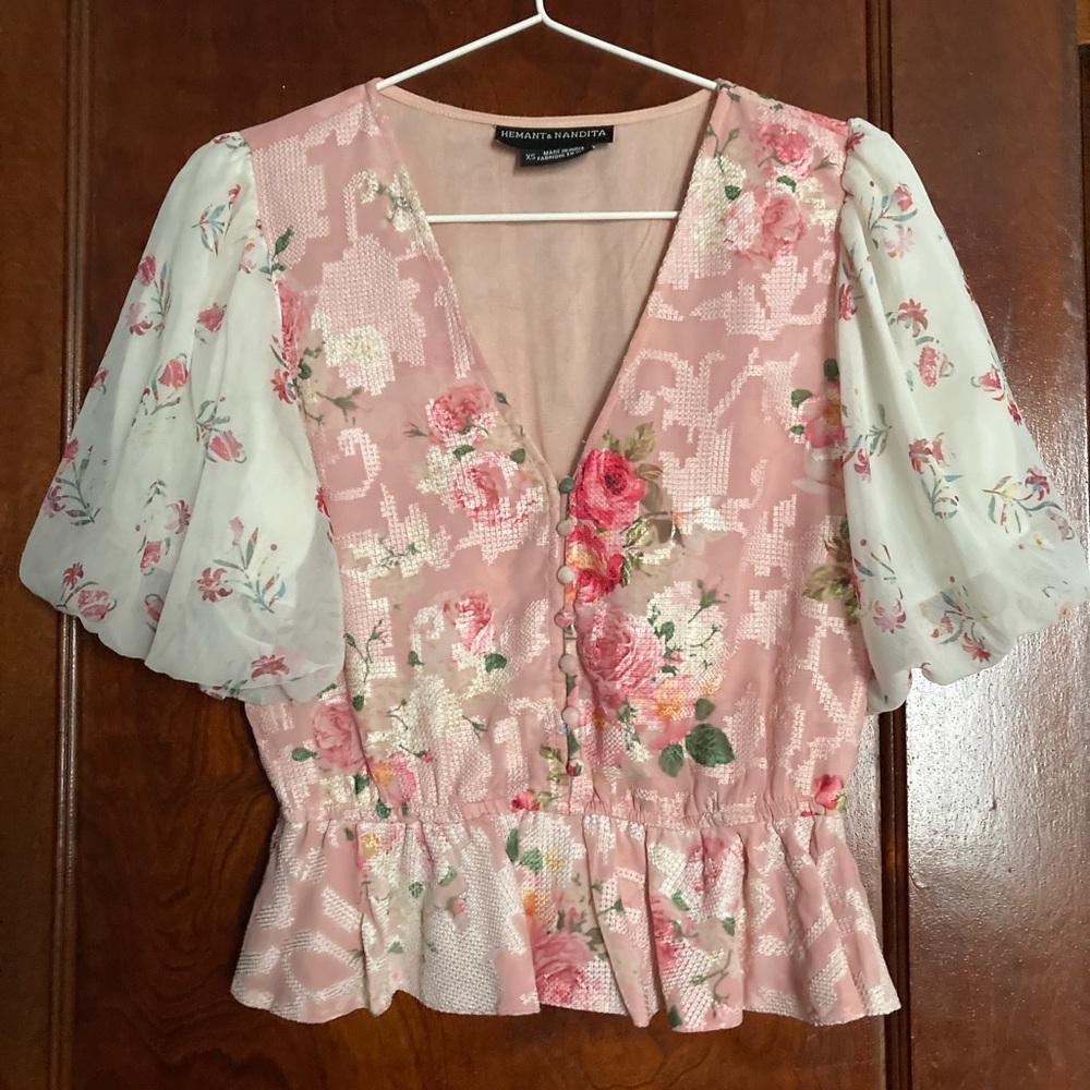 Hemanti & Nandita Puffed Sleeve Blouse